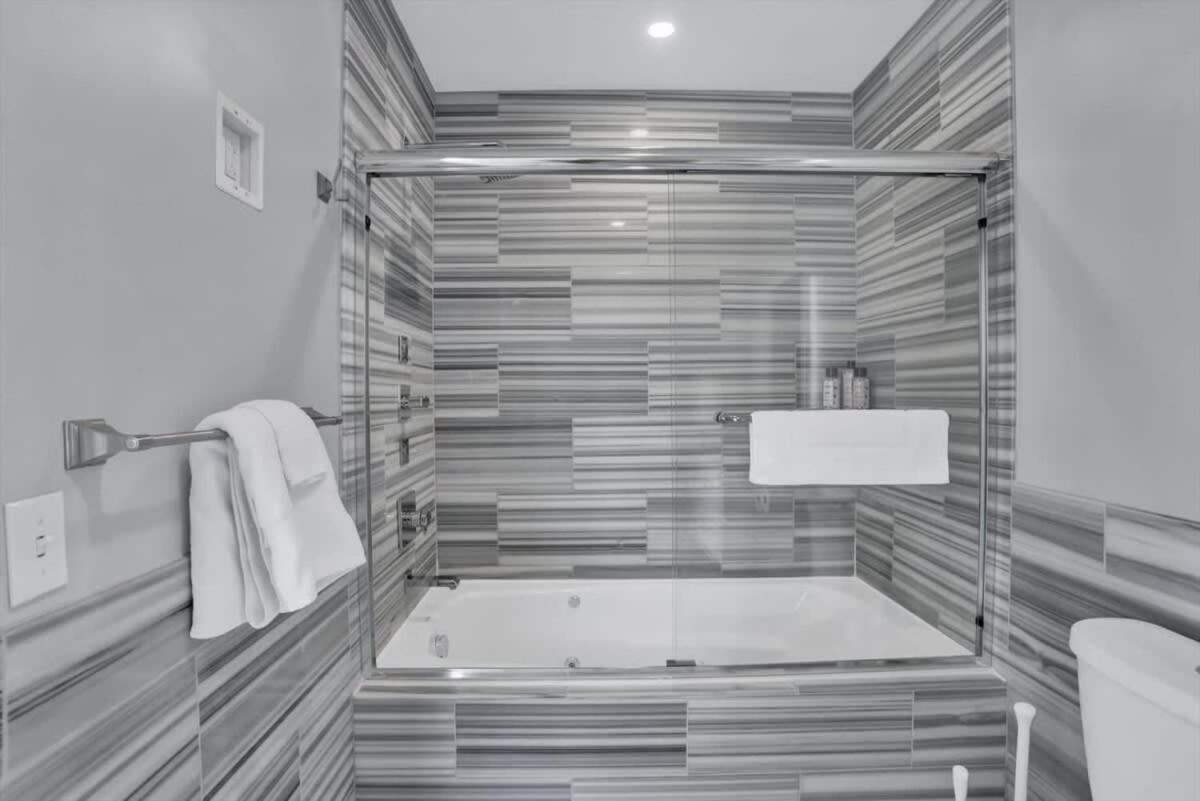 Cozysuites Spacious 2Br, Ppg Paints Arena, Pitts Πίτσμπουργκ Εξωτερικό φωτογραφία